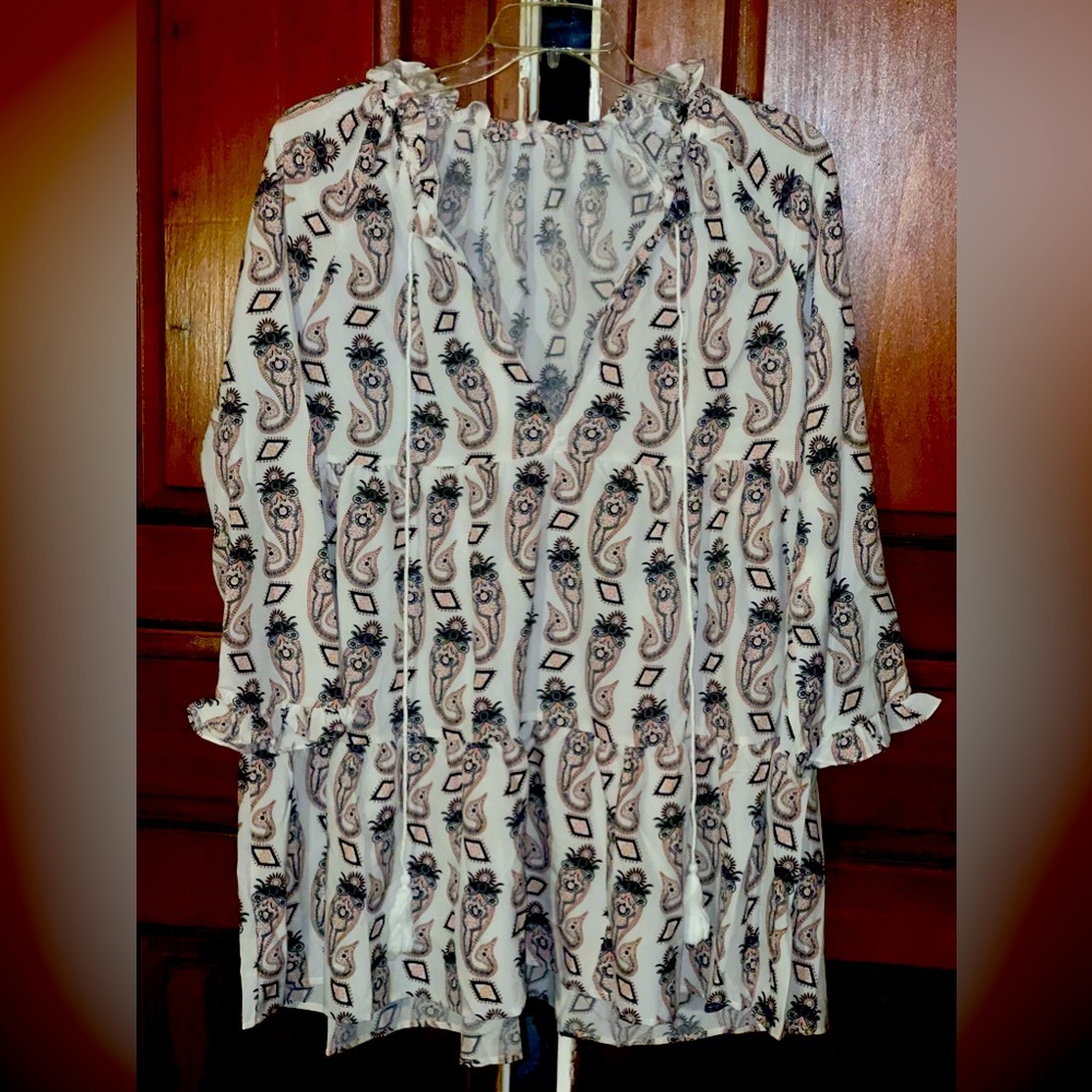 NWOT SHEIN White with Pink Paisley Design Top. Size 0XL